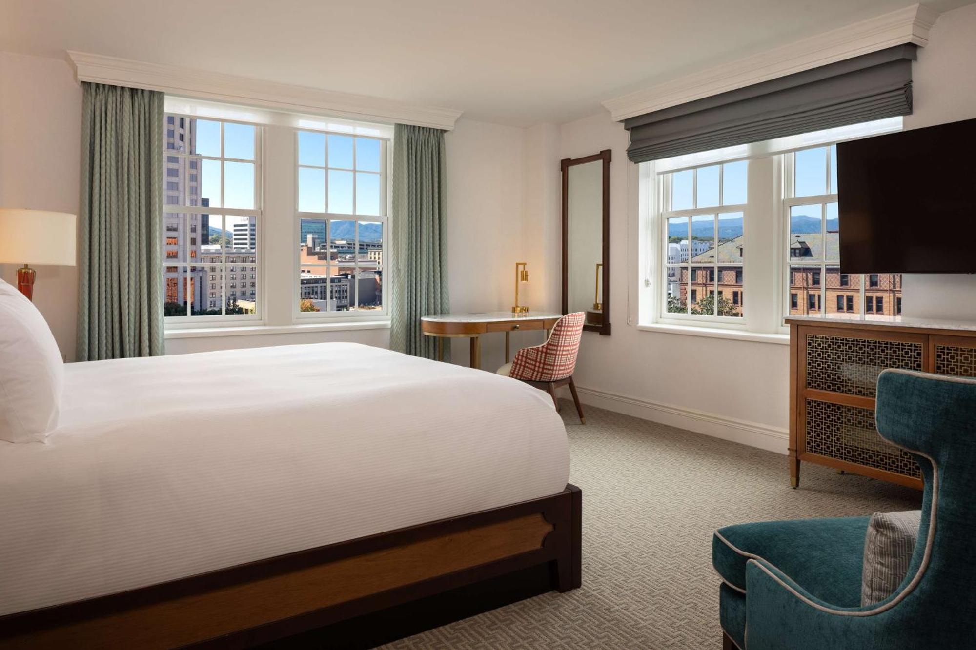 Hotel Roanoke & Conference Center, Curio Collection By Hilton Exteriér fotografie